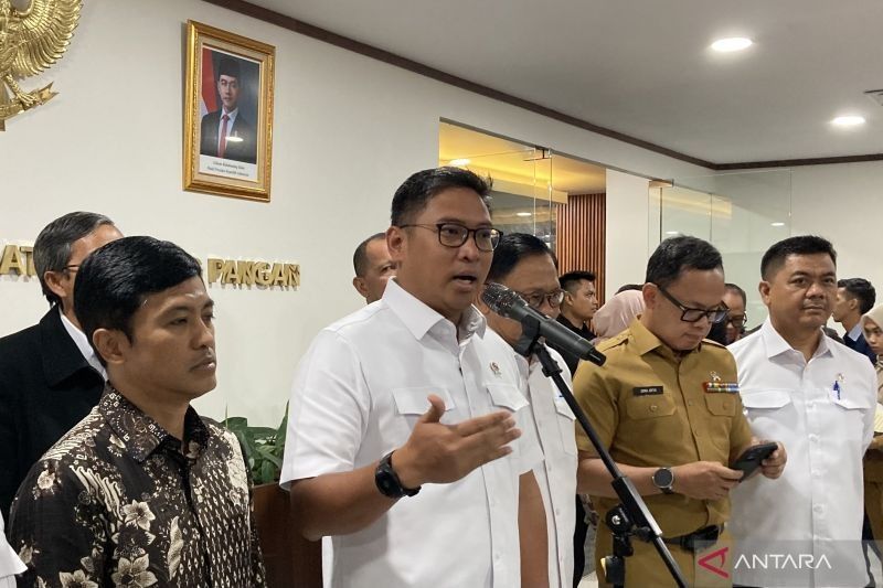 Pemerintah Tetapkan Usaha Wajib bagi Koperasi Desa Merah Putih