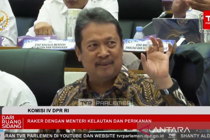 Tingkatkan Akurasi Data Perikanan, Menteri Trenggono Dorong Pemanfaatan VMS