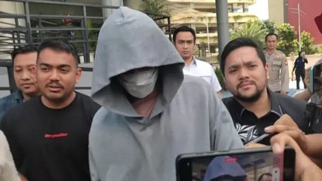 Aktor Fachri Albar Kembali Ditangkap Polisi Terkait Kasus Narkoba, Hasil Tes Urinenya Positif