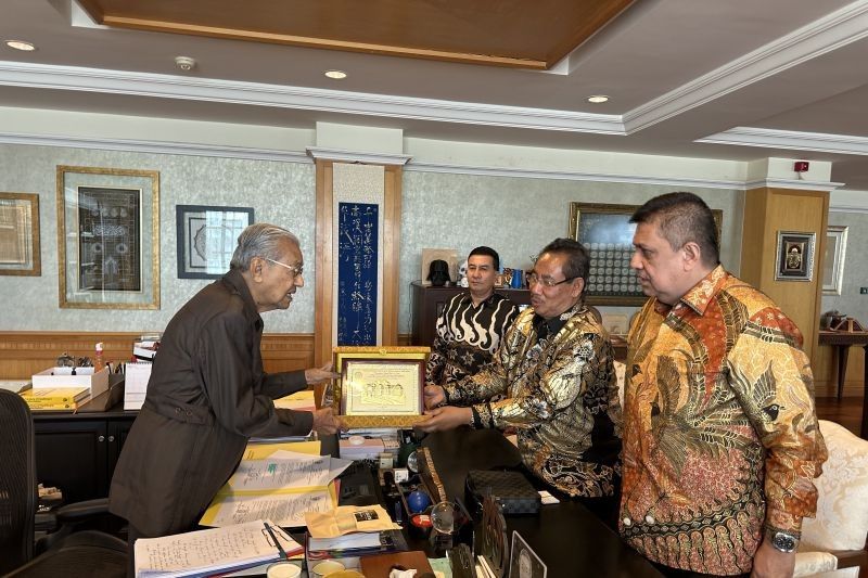 PB MABMI dan Mahathir Mohamad Bahas Kebangkitan Masyarakat Melayu