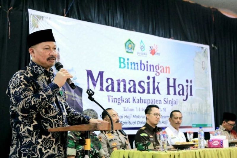 Kakanwil Kemenag Sulsel Bimbing Manasik Haji 230 Calon Jamaah di Sinjai