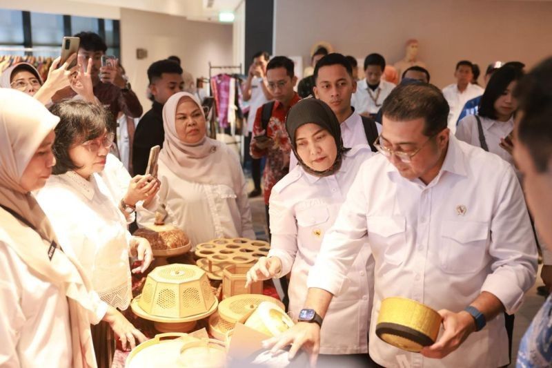 Menekraf Hadiri Pembukaan Creators Lab Emak-Emak Matic di Makassar: Dorong Ekonomi Kreatif Digital