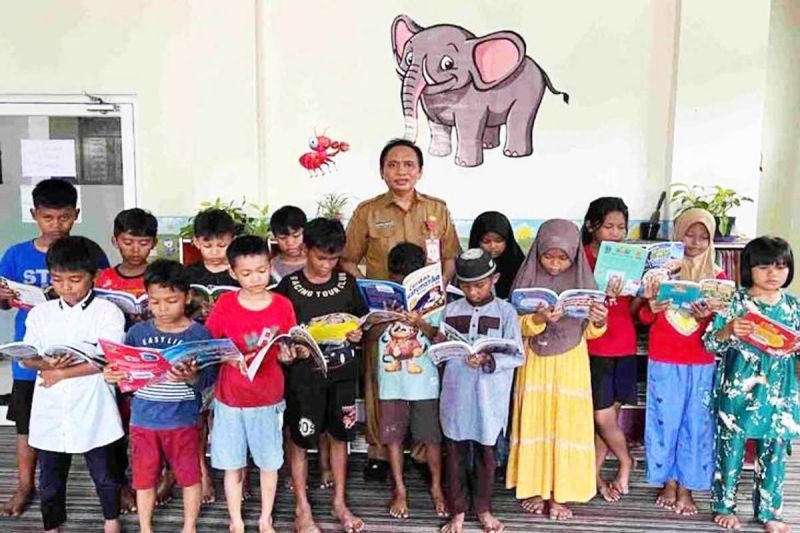 Antusiasme Literasi Cilik Kapuas: Perpustakaan Jadi Pusat Belajar dan Bermain