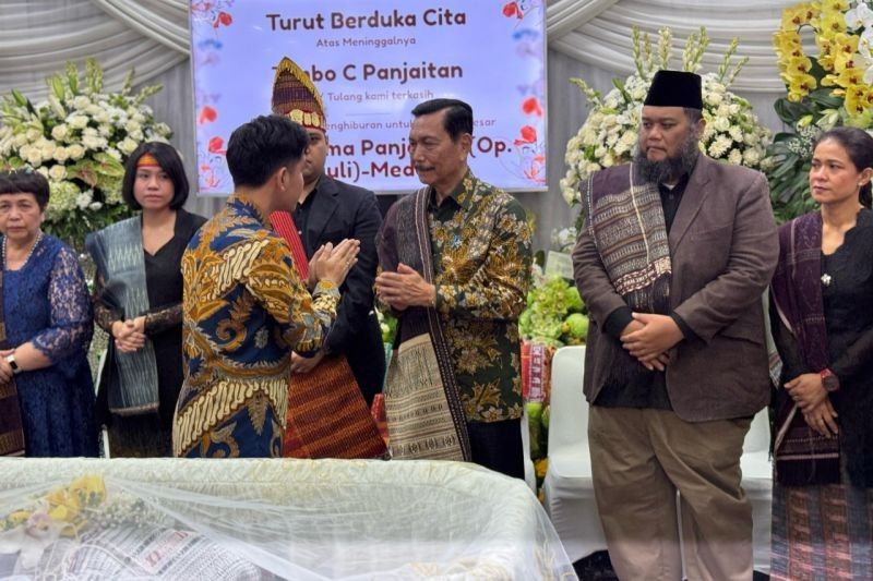 Gibran Rakabuming Raka Melayat Adik Luhut Binsar Pandjaitan
