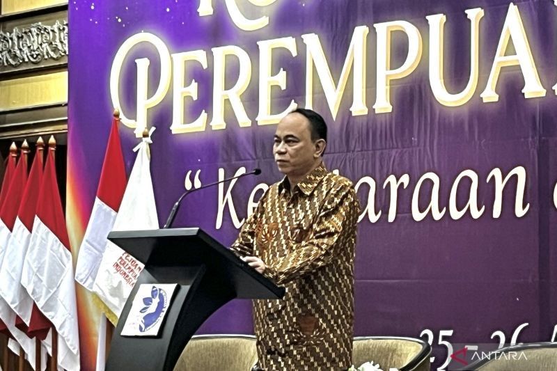 Menkop Dorong Partisipasi Perempuan dalam Kopdes Merah Putih