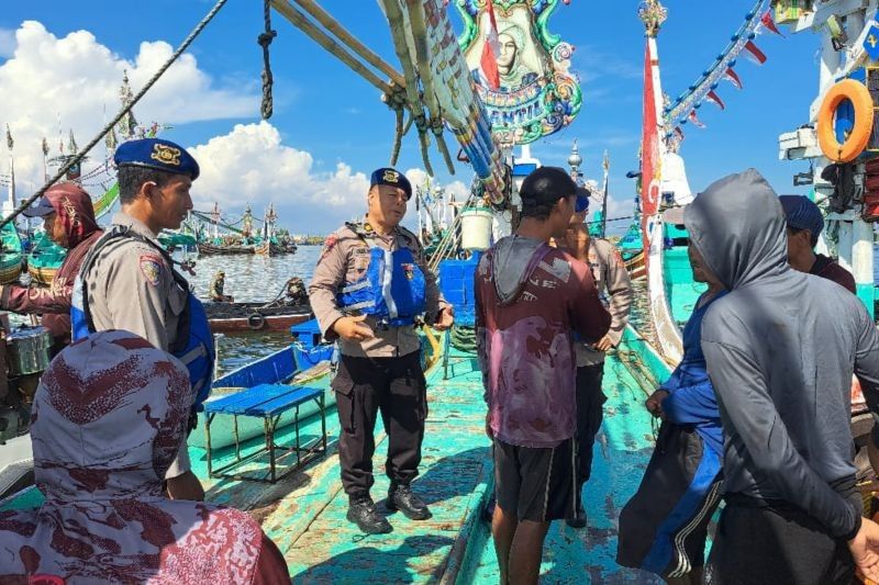 Nelayan Jembrana Diminta Waspadai Cuaca Buruk, Siapkan Alat Keselamatan!