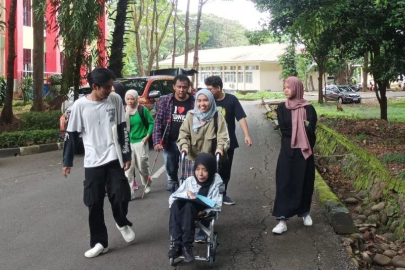 16 Peserta Disabilitas di Unhas Dapat Pendampingan UTBK 2025