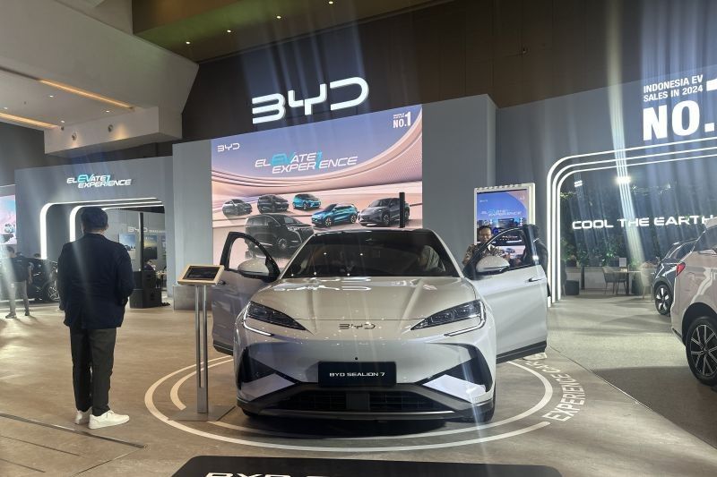 BYD Kuasai Pasar Mobil Listrik Nasional di Awal 2025: Penjualan Tembus 8.200 Unit