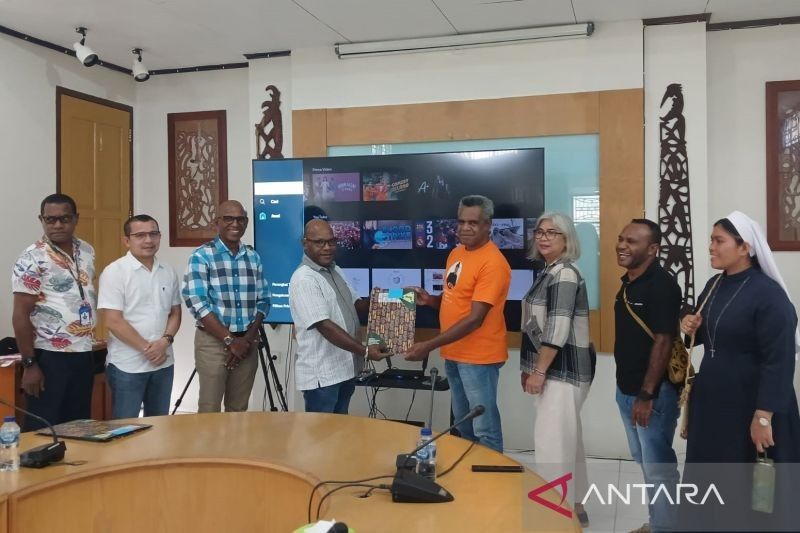 YPMAK Beri Bantuan Rp1,2 Miliar untuk Renovasi Gereja Katedral Tiga Raja Mimika
