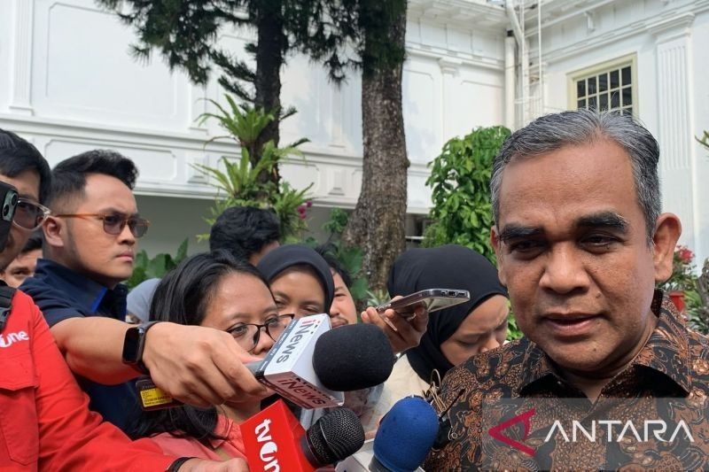 Makan Siang di Istana, Prabowo dan Muzani Tak Bahas Pengunduran Diri Hasan Nasbi