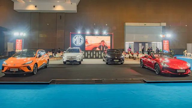 Mengintip Koleksi Mobil Listrik MG yang Dipamerkan di PEVS 2025