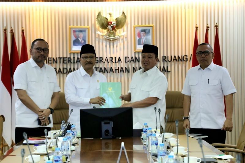 Mensos dan Menteri ATR/BPN Percepat Sertifikasi Lahan Sekolah Rakyat