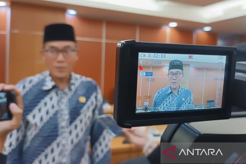 ASN DKI Jakarta Wajib Naik Transportasi Umum Setiap Rabu, Langkah Positif Atasi Kemacetan?
