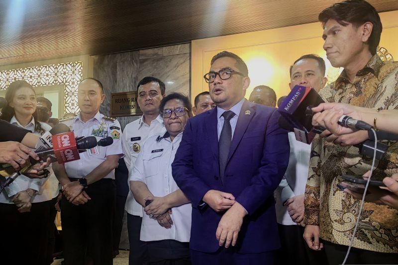 DPR Desak Kemendagri Bentuk Ditjen Khusus Awasi BUMD, Evaluasi Formula DBH Diperlukan