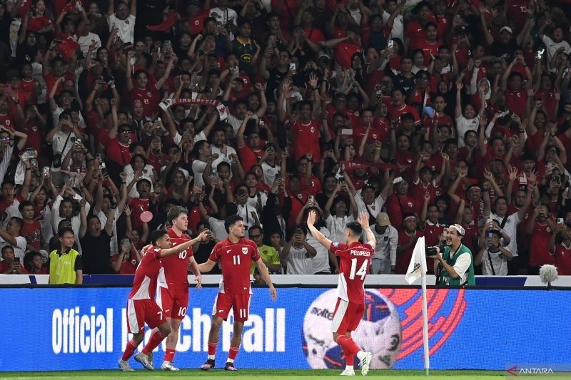 Cinta Indonesia Bawa Ole Romeny Gabung Timnas Garuda