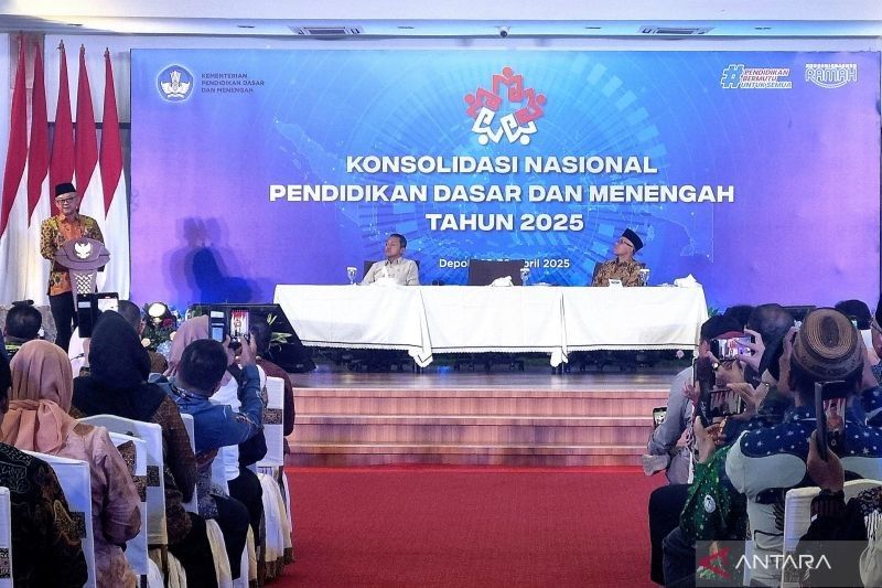 Mendikdasmen Tutup Konsolnas 2025: SPMB 2025 Jadi Ujian Kualitas Pendidikan Indonesia