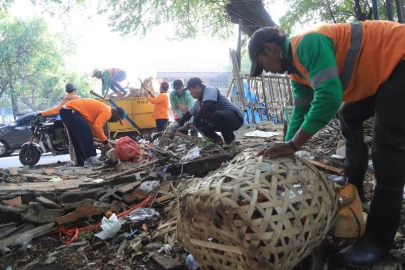 DLH Tangerang Bongkar 5 TPS Liar: Keindahan Kota Kembali Terjaga