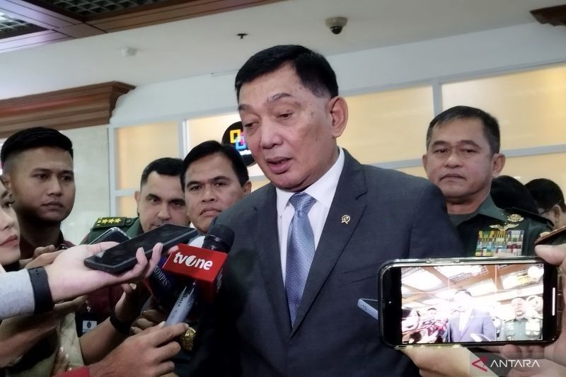 Menhan Sjafrie Sjamsoeddin berupaya penuhi kekurangan rumah dinas TNI
