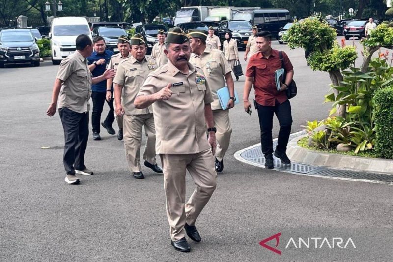 Prabowo Subianto Undang Purnawirawan TNI AD ke Istana, Bahas Halalbihalal Bukan Reshuffle