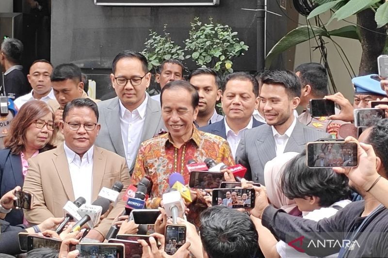 Jokowi Laporkan Tudingan Ijazah Palsu, Persilakan Polisi Periksa via Forensik Digital