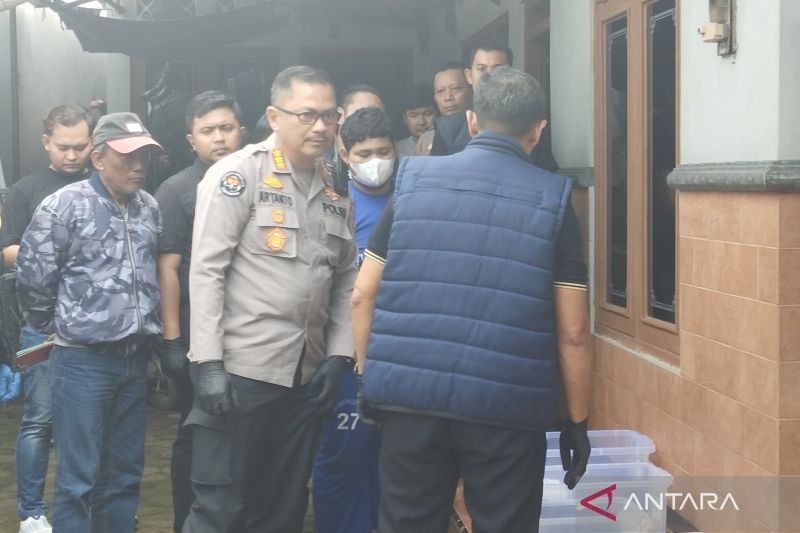Penggeledahan Rumah Predator Seks di Jepara: Bukti Pornografi Anak Ditemukan