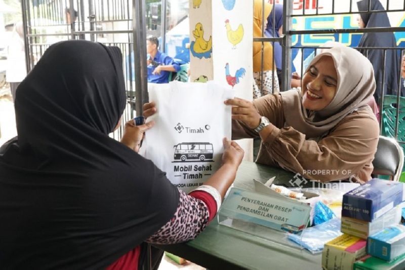 Mobil Sehat PT Timah Layani Ribuan Warga Pulau Bangka