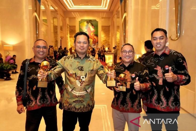 BUMD Kaltim Raih Penghargaan, Gubernur Dorong Peningkatan Kinerja dan Digitalisasi