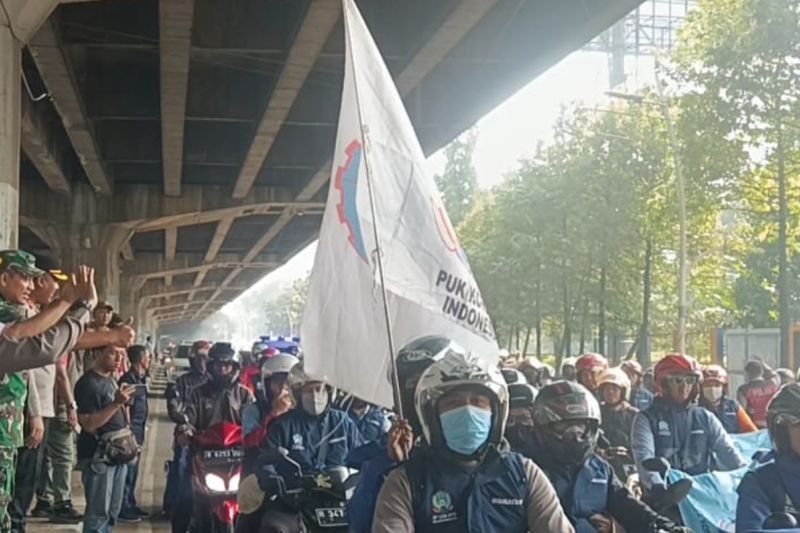3000 Buruh Pelabuhan Tanjung Priok Ramaikan May Day Menuju Monas dan Gedung DPR