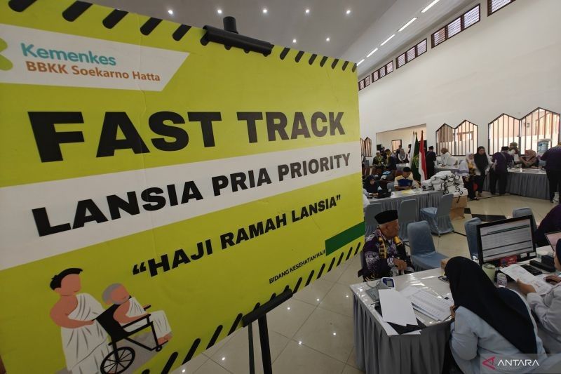 Kloter 1 Jamaah Haji Jakarta Berangkat ke Tanah Suci, Gunakan Sistem Makkah Route