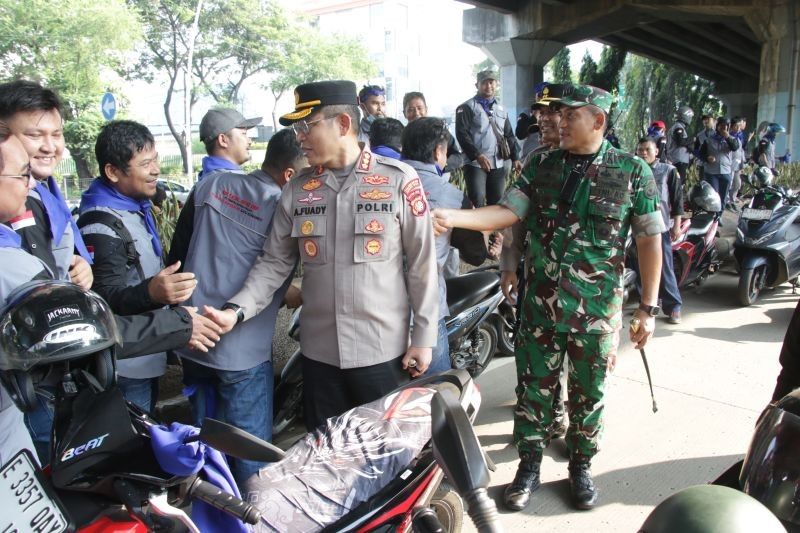 Ribuan Personel Kawal Aksi Buruh Jakarta Utara di May Day 2025