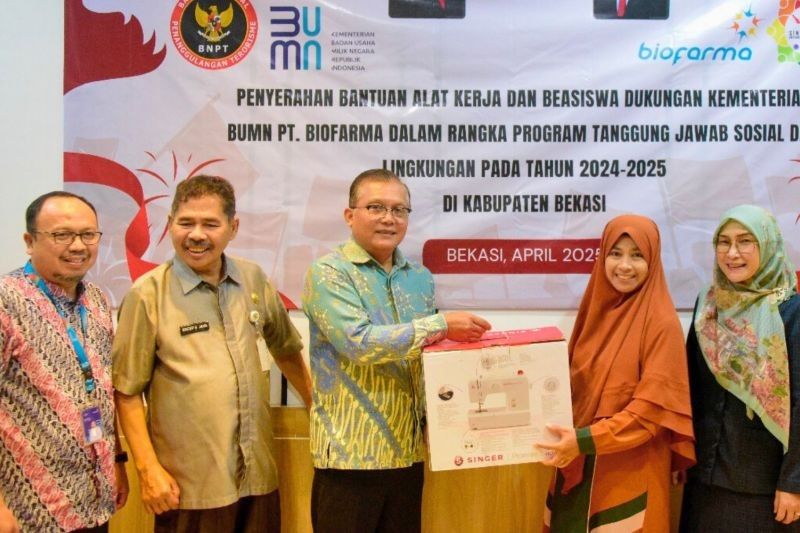 BNPT dan Kementerian BUMN Berikan Beasiswa Rp66,75 Juta untuk Mitra Deradikalisasi