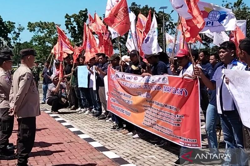 Sembilan Tuntutan Buruh Mukomuko di Hari Buruh Sedunia