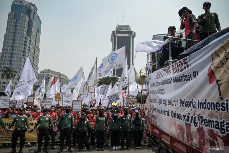 Akses Saham Perusahaan untuk Buruh: Menuju Ekonomi yang Lebih Adil