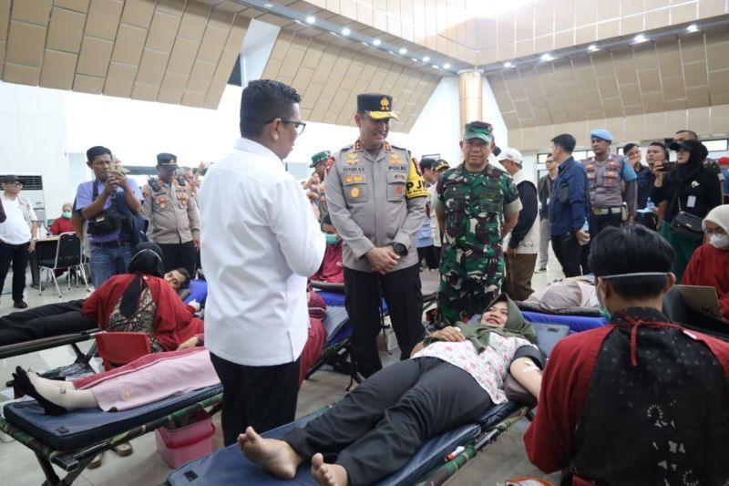 Kapolda dan Gubernur Banten Apresiasi Buruh, May Day di Banten Berjalan Aman dan Harmonis