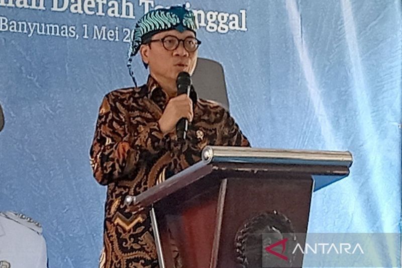 BUMDes Tak Perlu Khawatir dengan Koperasi Merah Putih, Kata Mendes PDT