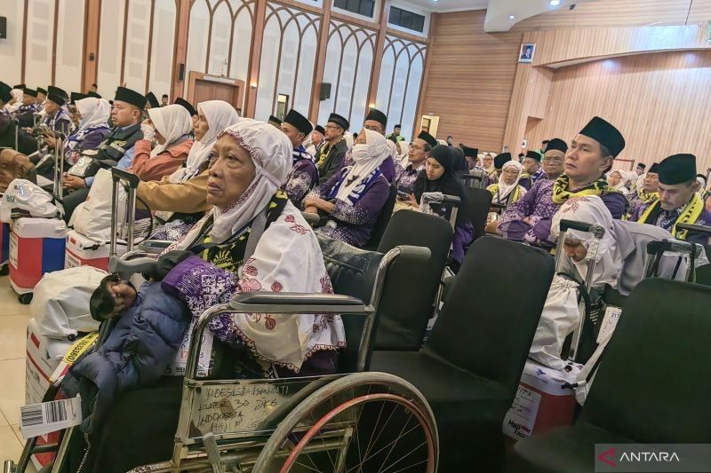 Menag Himbau Jamaah Haji: Jangan Paksakan Shalat Arbain, Utamakan Ibadah Wajib!
