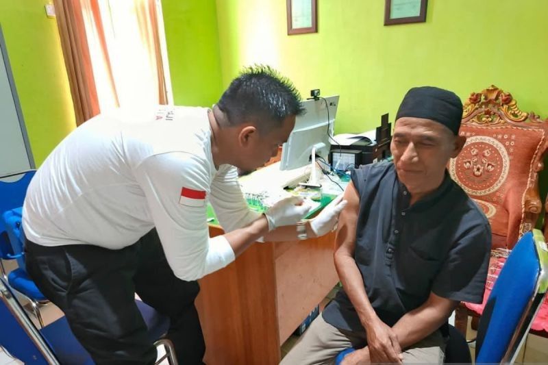 Jamaah Calon Haji Bolmut Divaksin Meningitis, Jaga Kesehatan Jelang Keberangkatan