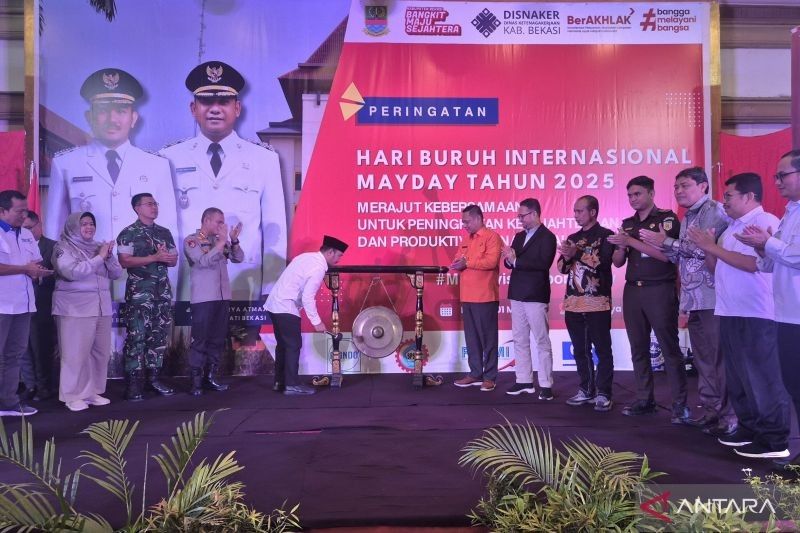 Disnaker Bekasi Luncurkan Aplikasi Pecak: Digitalisasi Pencatatan PKWT di May Day 2025