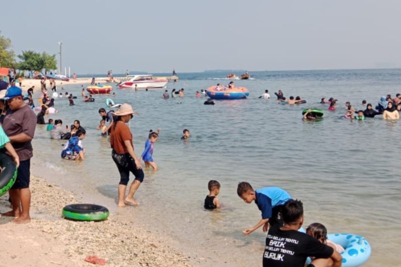 1.885 Wisatawan Ramaikan Kepulauan Seribu di Libur Hari Buruh