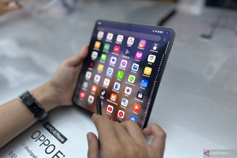 OPPO Find N5: Smartphone Lipat Setipis Paspor, Performa Setara Laptop?