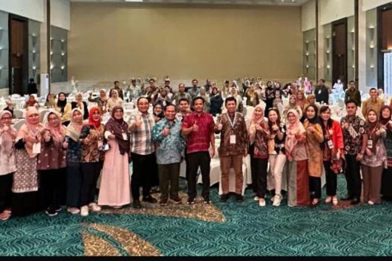 Semiloka ADINKES 2025: Penguatan Daerah Kunci Kendalikan Penyakit Menular di Indonesia