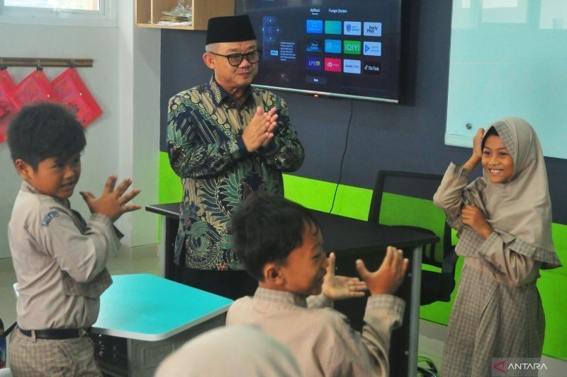 Membangun Ekosistem Guru Pembelajar Sepanjang Hayat di Era Digital