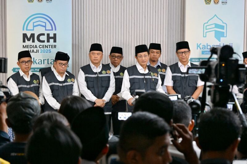 Menhub Pastikan Transportasi Haji 2025 Lancar: 221 Ribu Jamaah Siap Berangkat