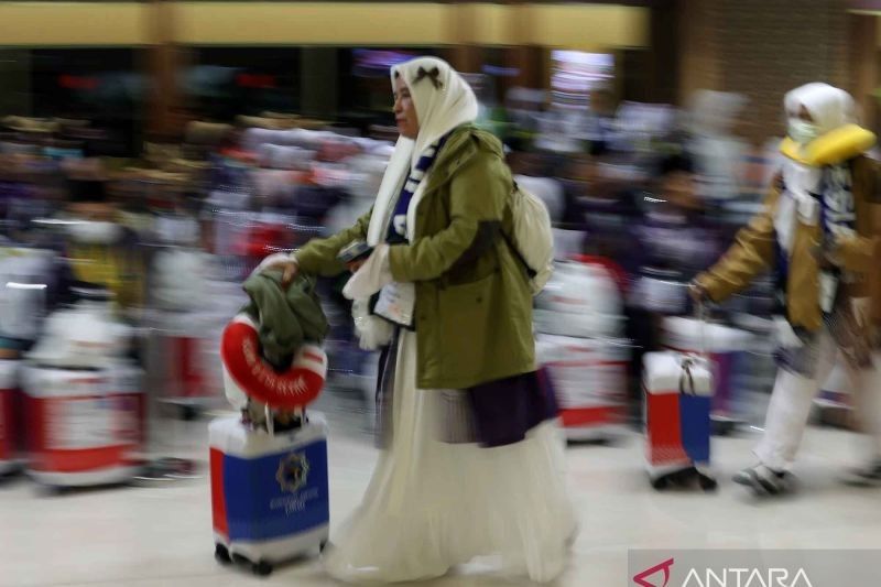 Calon Haji Diimbau Jaga Asupan Cairan Hadapi Cuaca Panas Ekstrem di Tanah Suci