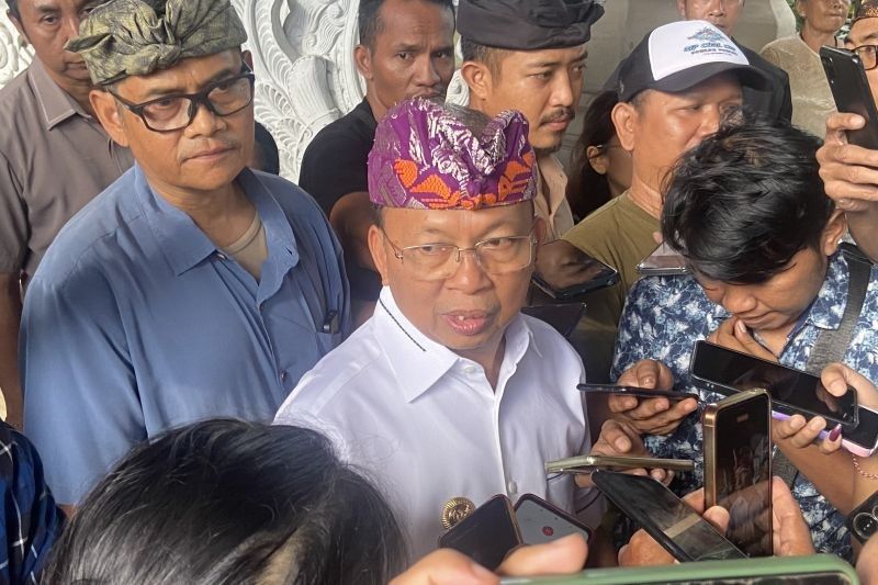 Gubernur Koster Desak PLN Segera Pulihkan Listrik Bali Jelang Kuningan