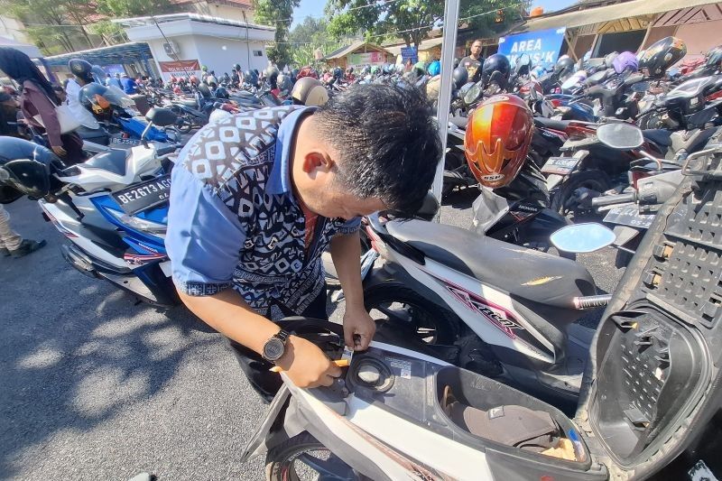 Pemutihan Pajak di Lampung: Antusiasme Warga Membayar Pajak Kendaraan Meningkat Drastis