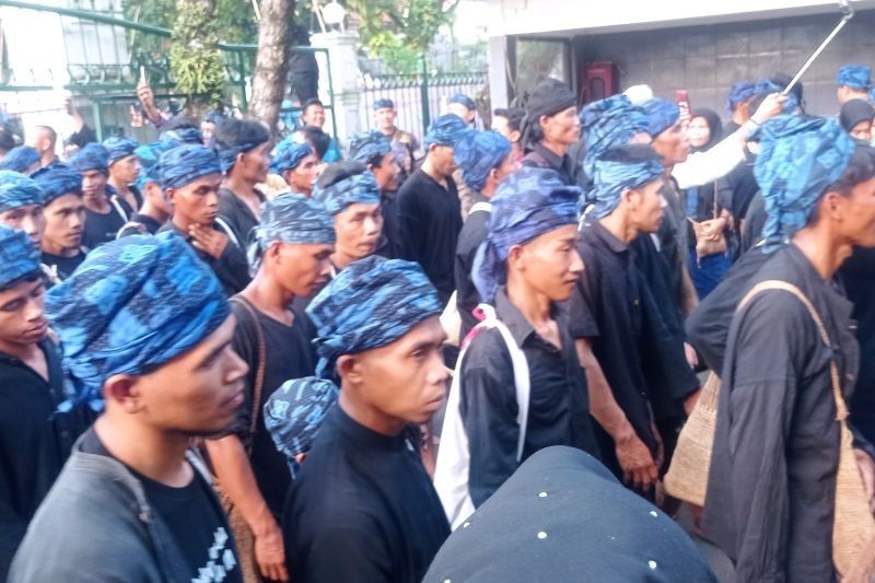 Ribuan Warga Badui Ramaikan Upacara Seba di Lebak: Syukur dan Harapan untuk Pembangunan