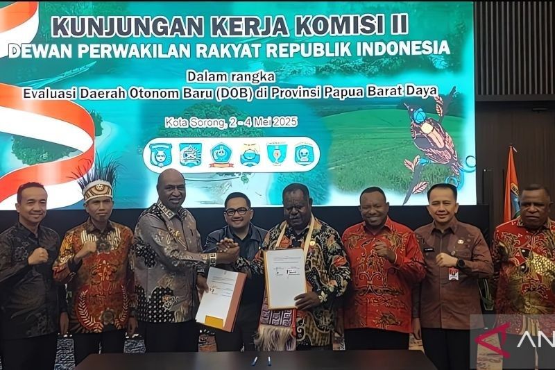Papua Barat Serahkan Aset Rp6,6 Triliun ke Papua Barat Daya: Transisi Administrasi Menuju Provinsi Baru