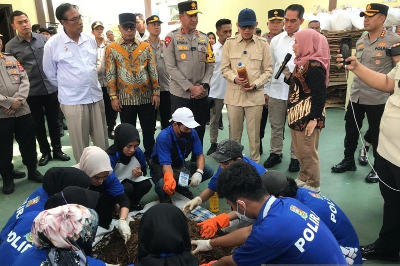 Menteri Karding Ingatkan PMI: Kerja di Luar Negeri Harus Lewat Jalur Resmi!
