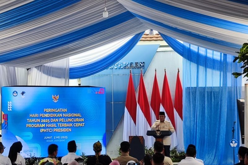 Prabowo Luncurkan 4 Program Pendidikan di Hari Pendidikan Nasional